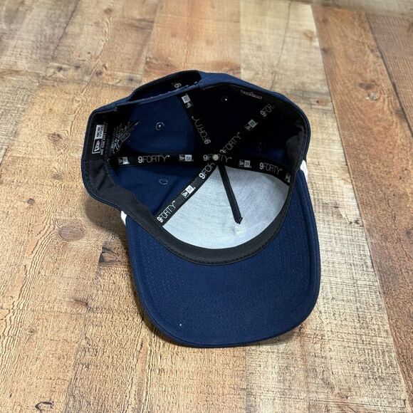 New Era 9Forty Adjustable Dallas Cowboys Cap Captain Navy - Picture 6 of 7